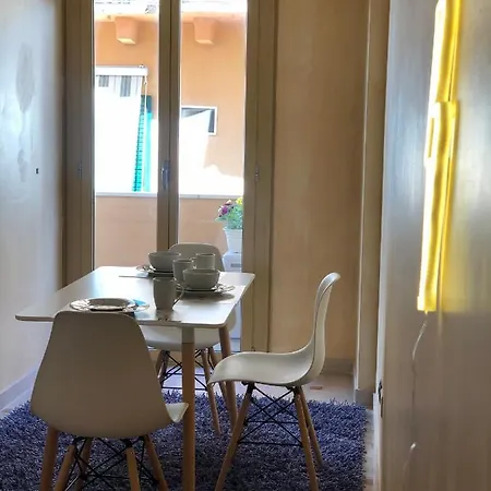 Rue Ragusa #2a Howme Apartment